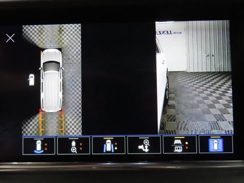 Used 2023 GMC Yukon XL Denali w/ Max Trailering Package AWD/4WD image 23