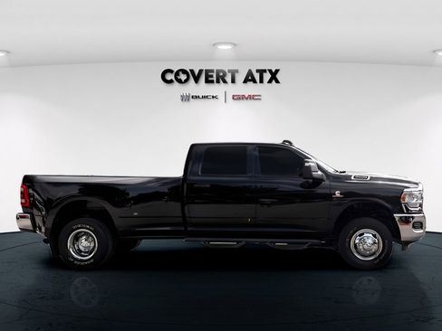 Used 2024 RAM 3500 Tradesman w/ Chrome Appearance Group AWD/4WD image 8