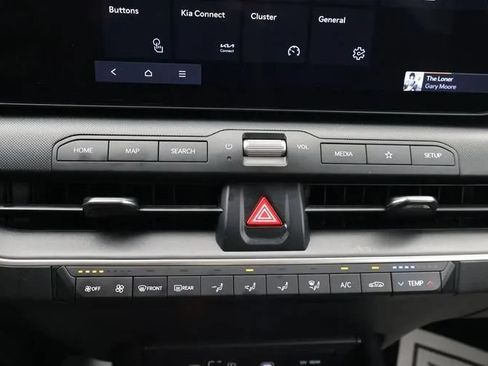 Used 2025 Kia K4 FWD image 33