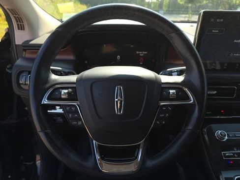 Used 2023 Lincoln Nautilus Reserve w/ Equipment Group 201A AWD/4WD image 11