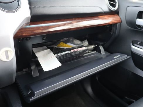 Used 2017 Toyota Tundra Limited image 39