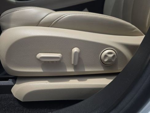 Certified 2020 Buick Envision Essence w/ Experience Buick Package FWD image 18