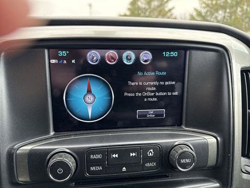 Used 2018 Chevrolet Silverado 1500 LT w/ Midnight Edition image 19