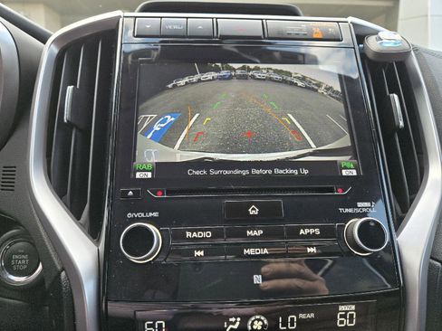 Used 2022 Subaru Ascent Touring AWD/4WD image 39