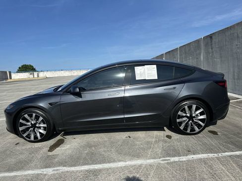 Used 2025 Tesla Model 3 Long Range RWD image 38