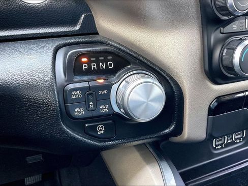 Used 2017 GMC Sierra 1500 SLT w/ All Terrain X Package AWD/4WD image 25