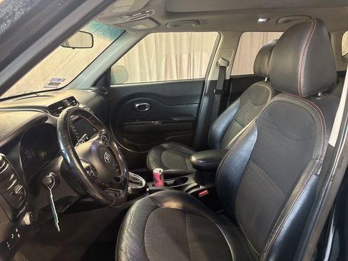 Used 2017 Kia Soul ! w/ Tech Package image 18