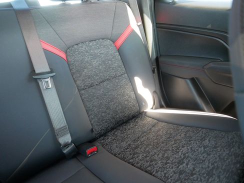 Used 2024 Chevrolet Colorado Z71 w/ Z71 Convenience Package 2 image 14