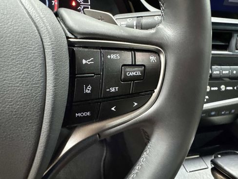 Certified 2023 Lexus ES 350 w/ Premium Package image 28