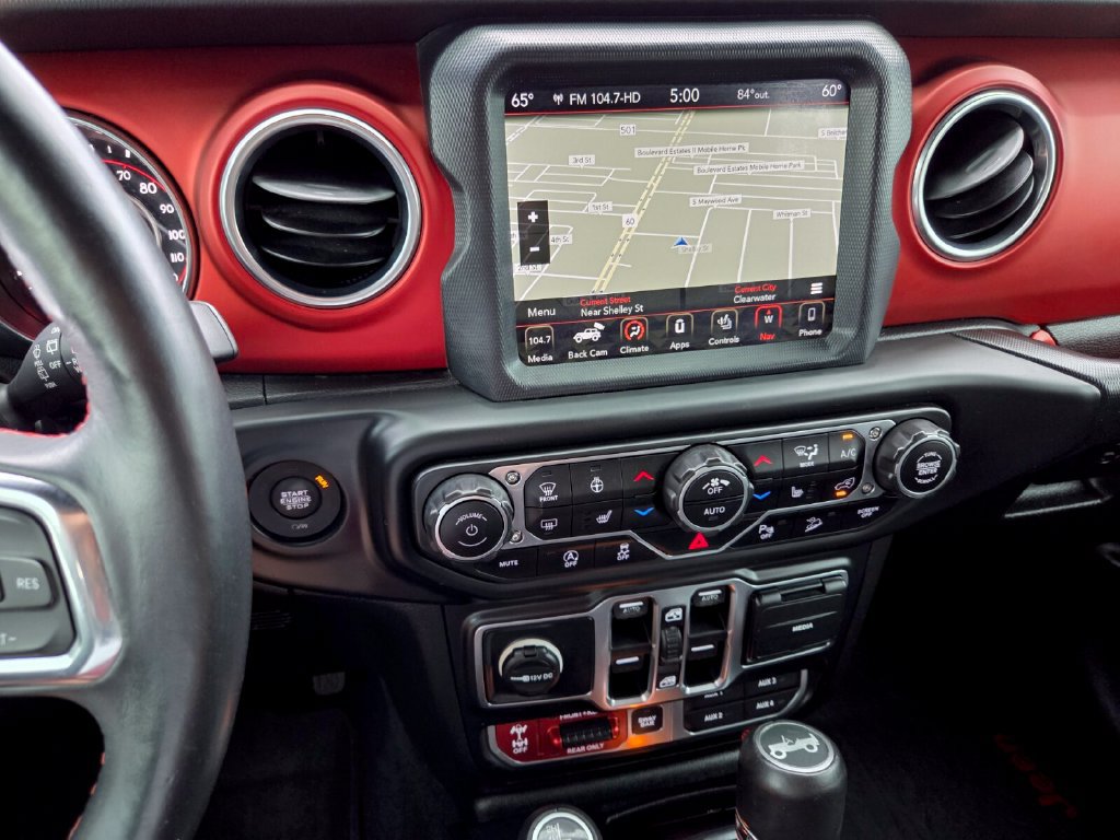 Used 2018 Jeep Wrangler Unlimited Rubicon AWD/4WD image 22