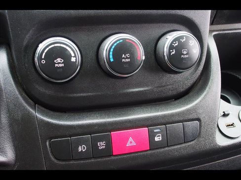 Used 2021 RAM ProMaster 2500 w/ Convenience Group image 21