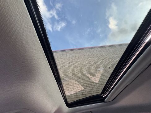 New 2026 Nissan Sentra SR w/ SR Premium Package image 29