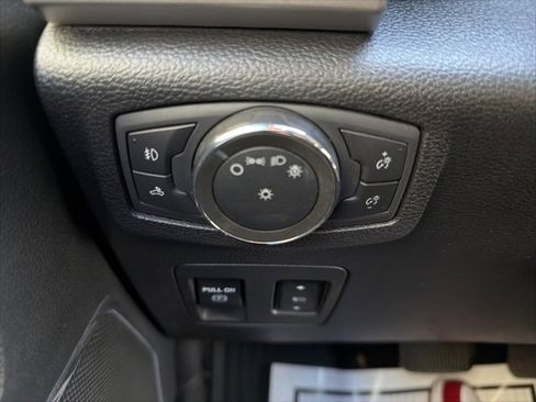 Used 2020 Ford F150 Lariat image 16