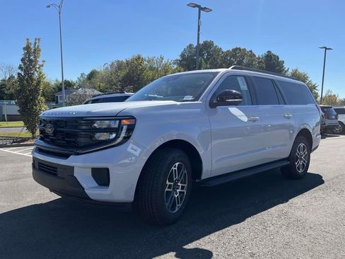 New 2025 Ford Expedition Max Active image 7