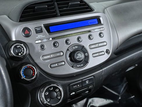 Used 2011 Honda Fit image 10