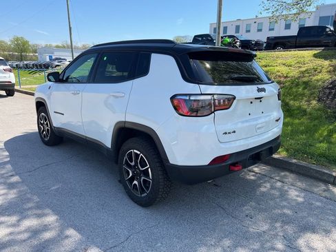 Used 2025 Jeep Compass Trailhawk w/ Trailer Tow Group image 4