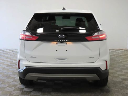 Used 2024 Ford Edge SEL AWD/4WD image 4
