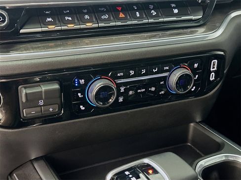 Used 2024 Chevrolet Silverado 1500 LTZ w/ LTZ Premium Package image 23