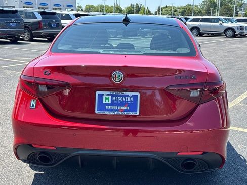 Used 2020 Alfa Romeo Giulia Ti Sport w/ Quick Order Package 22S Sport AWD/4WD image 8