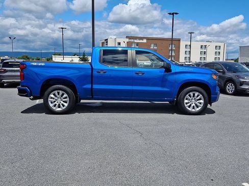 Used 2022 Chevrolet Silverado 1500 Custom AWD/4WD image 7
