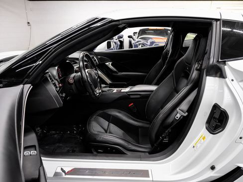 Used 2018 Chevrolet Corvette Grand Sport image 4