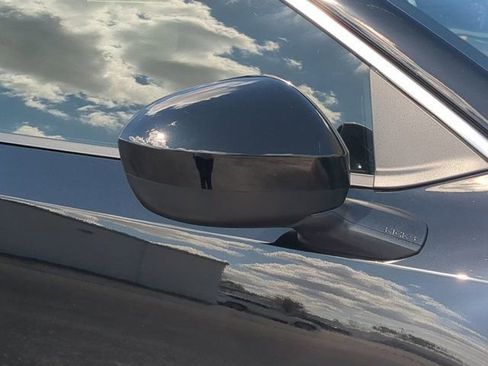 Used 2025 Nissan Kicks SV image 11