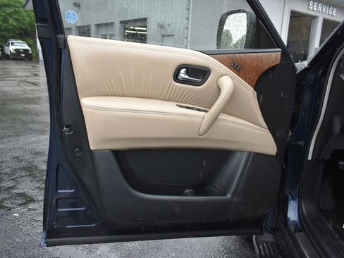 Used 2022 Nissan Armada SL AWD/4WD image 12