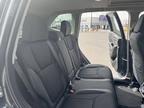 Used 2022 Subaru Forester Premium AWD/4WD image 33