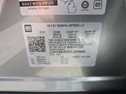 Certified 2025 GMC Acadia Elevation FWD image 33