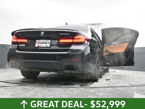 Used 2022 BMW M550i xDrive M550i xDrive w/ Premium Package image 86