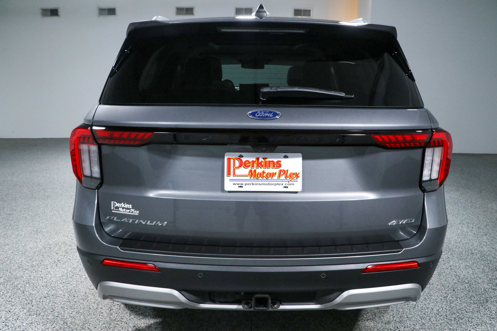 Used 2025 Ford Explorer Platinum w/ LUX Leather Package AWD/4WD image 8