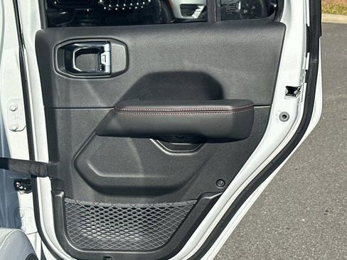 New 2026 Jeep Wrangler Unlimited Rubicon w/ Safety Group image 18