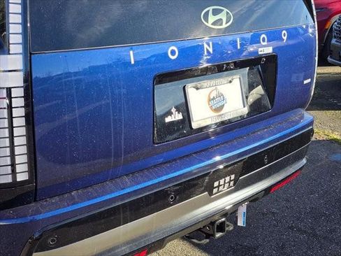 New 2026 Hyundai Ioniq 9 Calligraphy w/ Tow & Go Package AWD/4WD image 13