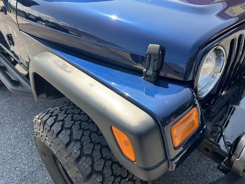 Used 2004 Jeep Wrangler X w/ Wheel Plus Group AWD/4WD image 10