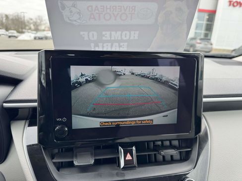 Used 2024 Toyota Corolla Cross L image 35