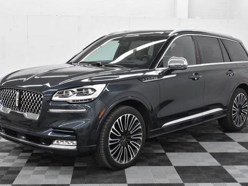 Used 2022 Lincoln Aviator Black Label image 2