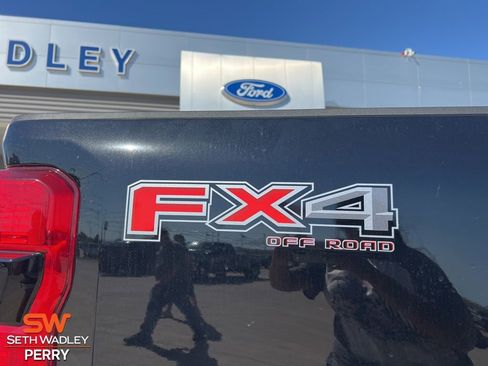 New 2025 Ford F350 King Ranch w/ FX4 Off-Road Package image 4