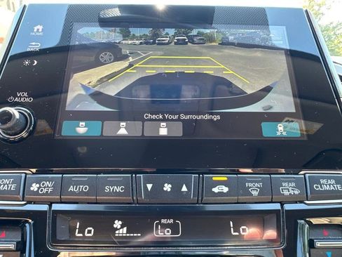 Used 2023 Honda Odyssey EX-L image 26
