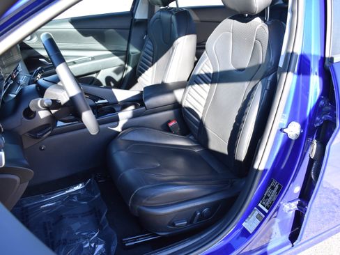 Used 2022 Hyundai Elantra Limited w/ Cargo Package image 27