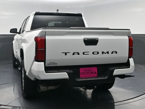 Used 2025 Toyota Tacoma SR5 RWD image 17