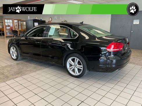Used 2014 Volkswagen Passat TDI SE FWD image 4