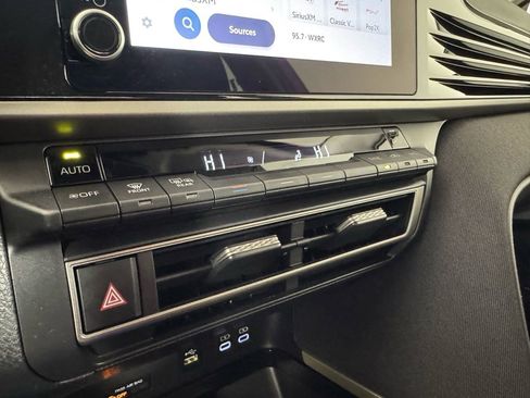 Used 2025 Toyota Camry LE image 22