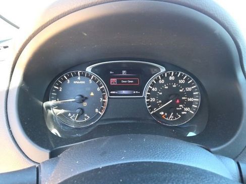 Used 2018 Nissan Altima 2.5 SR image 17