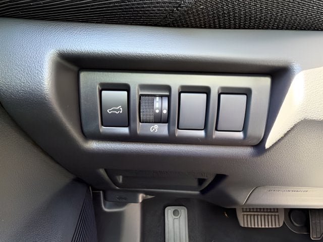 New 2026 Subaru Outback Limited AWD/4WD image 9