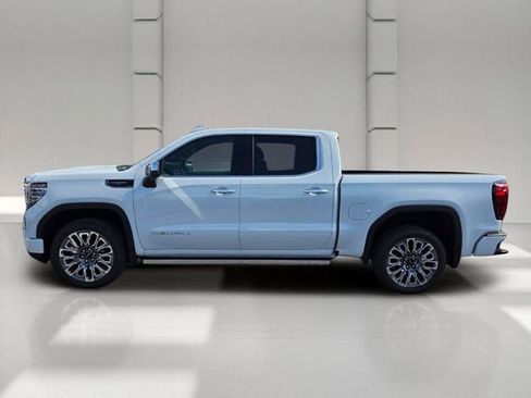 New 2026 GMC Sierra 1500 Denali Ultimate AWD/4WD image 2