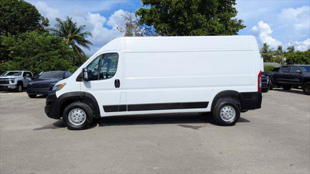 Used 2023 RAM ProMaster 2500 FWD image 3