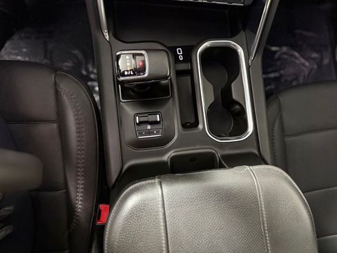 Used 2024 GMC Sierra 1500 Denali AWD/4WD image 16