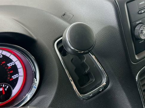 Used 2016 Dodge Grand Caravan SE w/ Quick Order Package 29E SE image 16