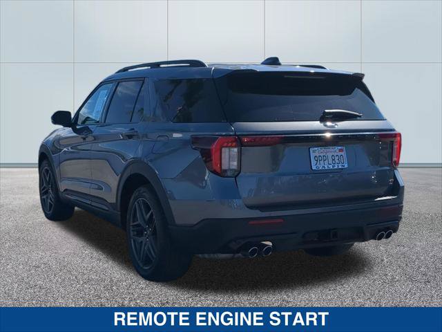 Used 2025 Ford Explorer ST AWD/4WD image 3