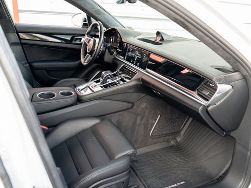 Used 2018 Porsche Panamera Turbo S AWD/4WD image 29